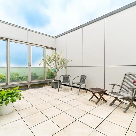 Private Проживание в семье